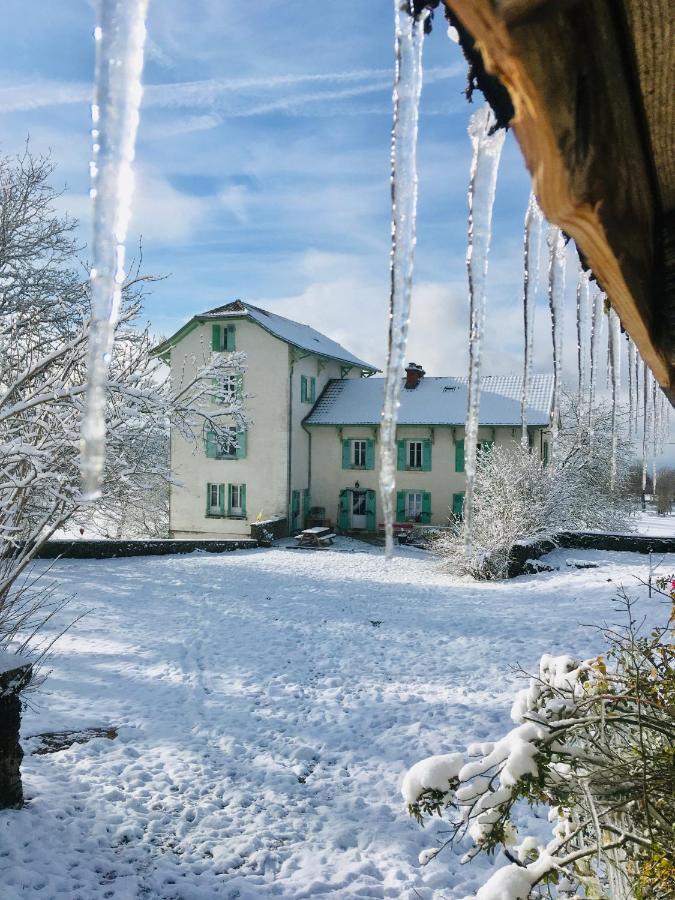 Le Grand Dehors 01 Hotel Cerdon  Екстериор снимка